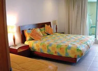 Condominios Maralago カンクン